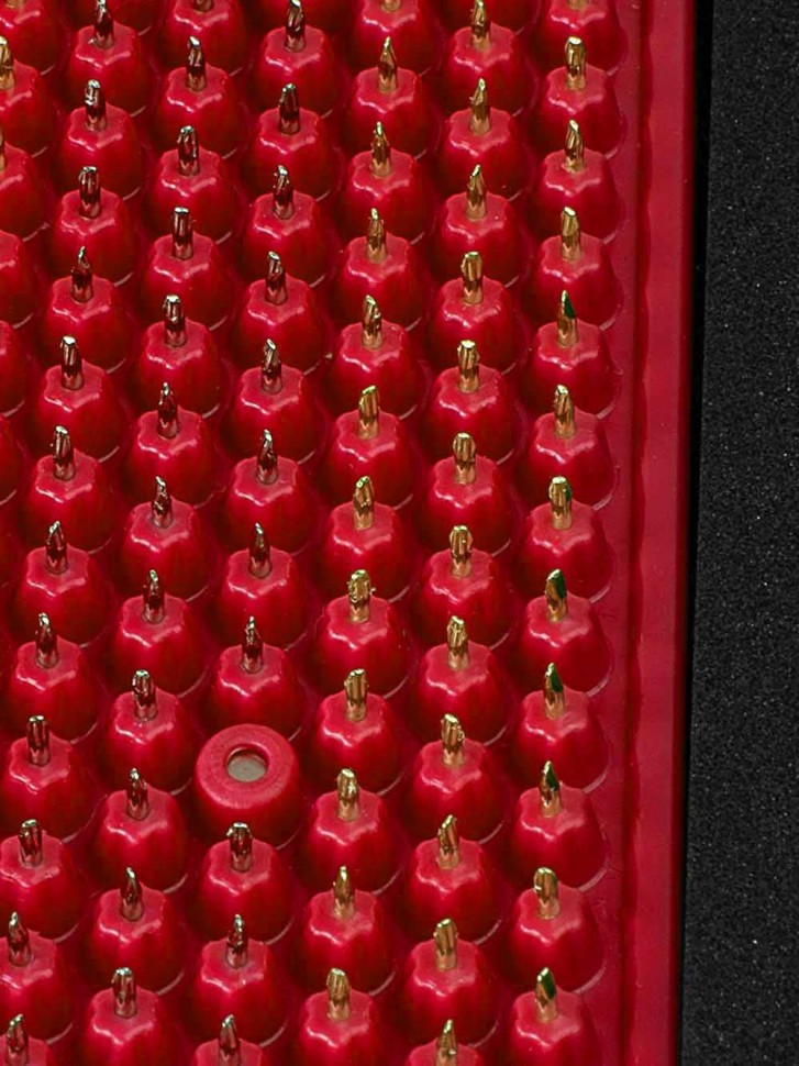 Массажер медицинский Аппликатор Кузнецова металломагнитна мягк. подложке15х22см полиметалл, красный оригинал